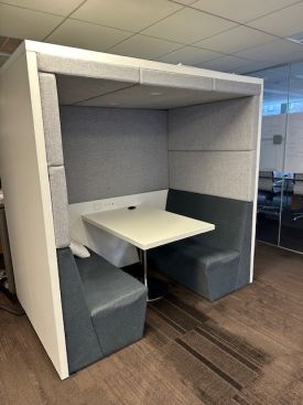 R7672 - Acoustic Booth Set