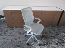 C72997 - Herman Miller Cosm Chair