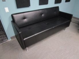 R7654 - Black Leather Sofa