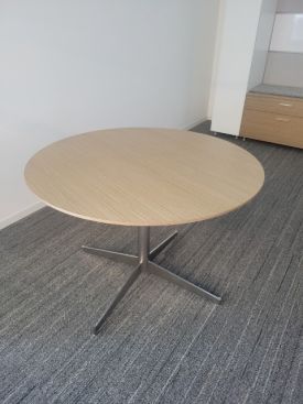 T23450 - 42" Geiger One Round Tables