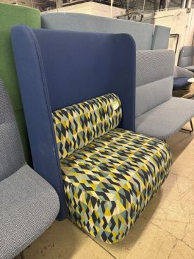 R7396 - Loveseat/booth seating