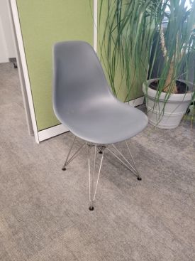 C72800 - Herman Miller Eames Side Chairs