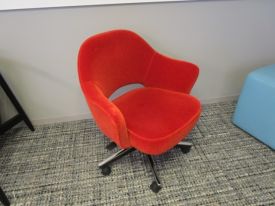 C72991 - Knoll Saarinen Chairs