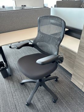 C72961 - Knoll Generation Chairs