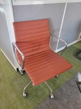 C72810 - Herman Miller Eames Chairs