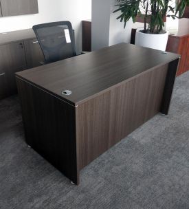 D23253 - Gateway Laminate Desk