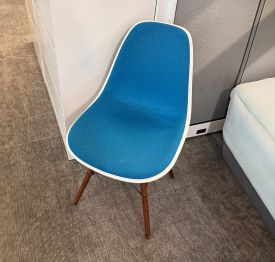 C72973 - Herman Miller Eames Side Chairs